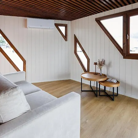 Grand Holm Marina Ujuvmajad Vakantiehuis Haapsalu