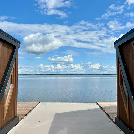 Grand Holm Marina Ujuvmajad * Hapsal