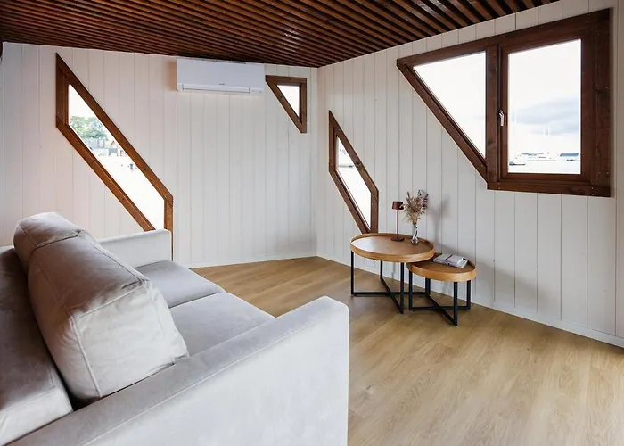 Grand Holm Marina Ujuvmajad Dom wakacyjny Haapsalu