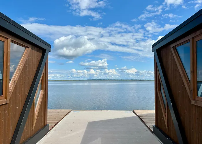 Grand Holm Marina Ujuvmajad * Haapsalu